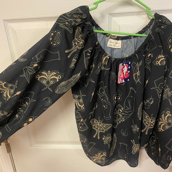 *SOLD* Stregheria Sylvia Pinup Couture Top - Picture 5 of 10